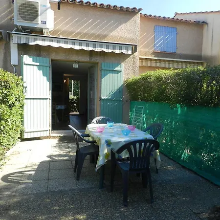 Le Lavandou, 3 Pieces, 4 Personnes - Fr-1-251-681 Apartment