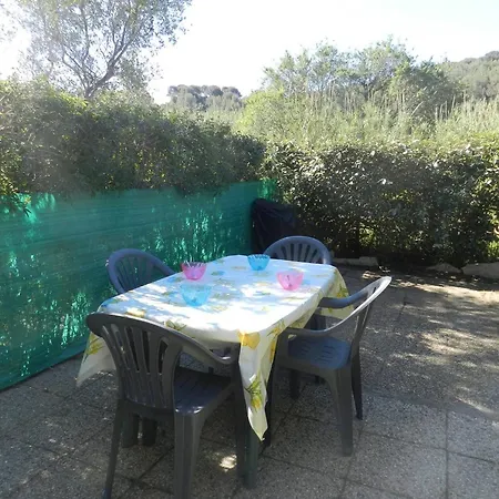 Le Lavandou, 3 Pieces, 4 Personnes - Fr-1-251-681 *